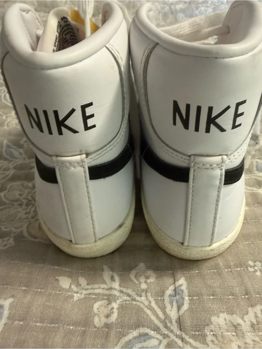 Nike White and Black Blazers 6.5